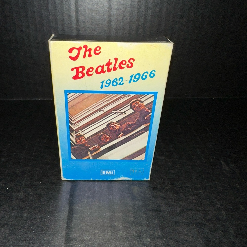 The Beatles 1962-1966 EMI Cassette Tape Korea Oasis Records 0ET 1044 Rare Korean